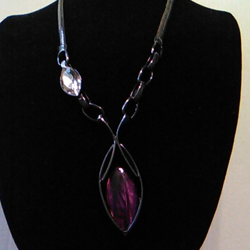 Nwot Purple and grey necklace - Picture 3 of 8